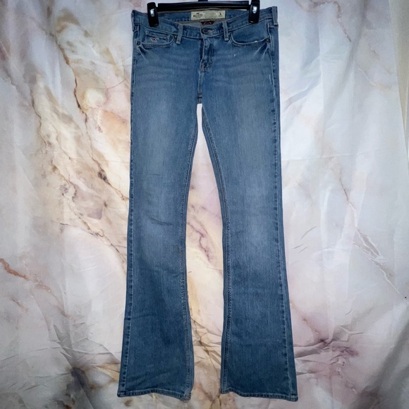 Hollister Cali flare jeans 3 Long - Picture 1 of 9